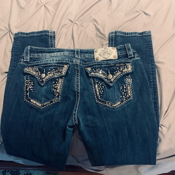 Lots of name brand jeans - Picture 3 of 14